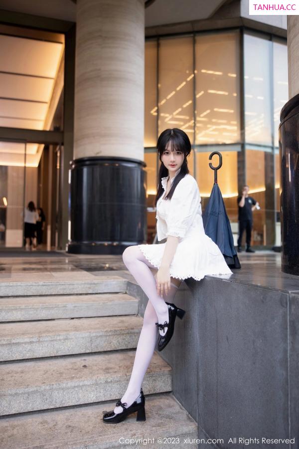   [XiuRen]高清写真图 2023.06.16 No.6933 幼幼 清纯美腿第11张图片